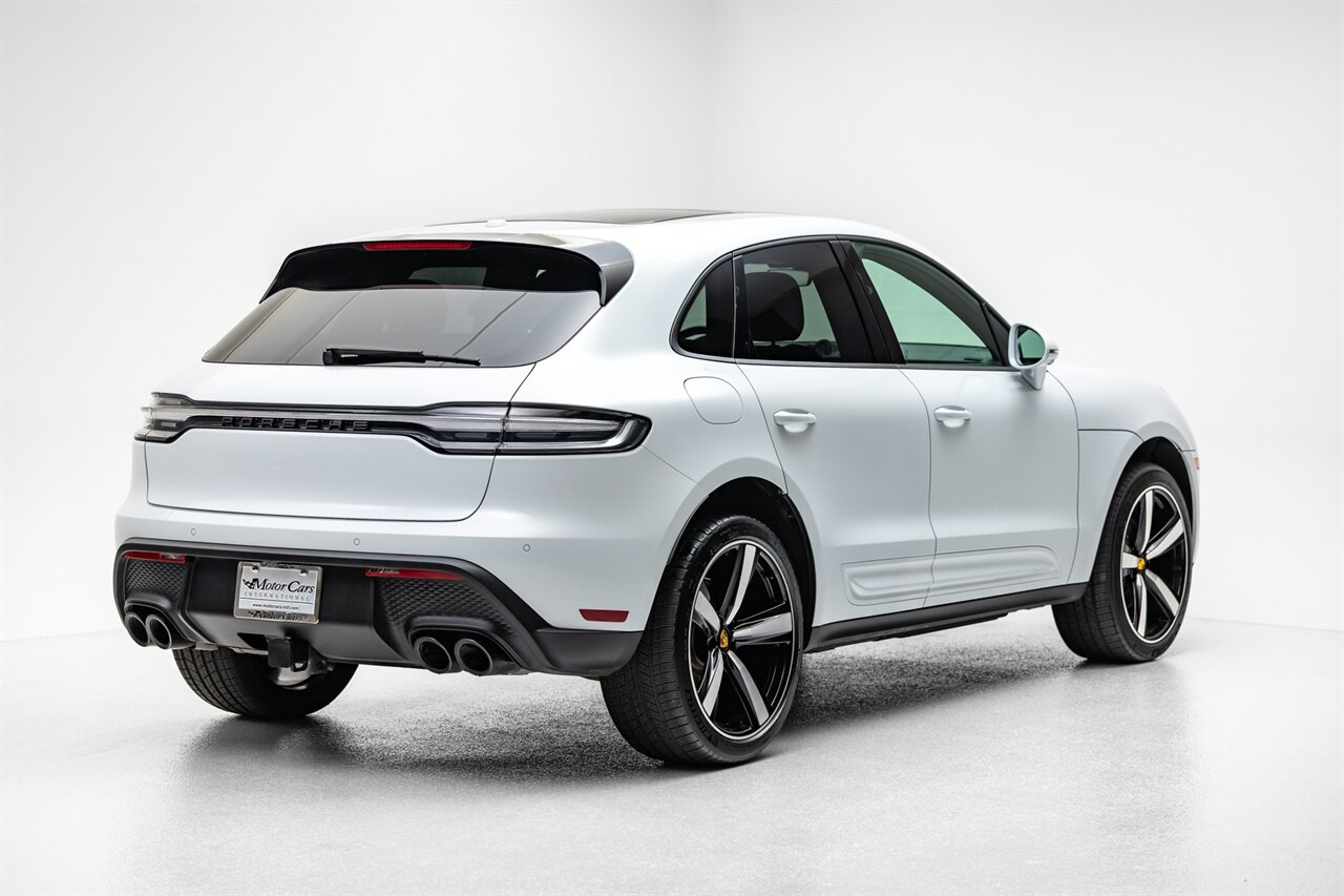 2024 Porsche Macan   - Photo 15 - Springfield, MO 65802