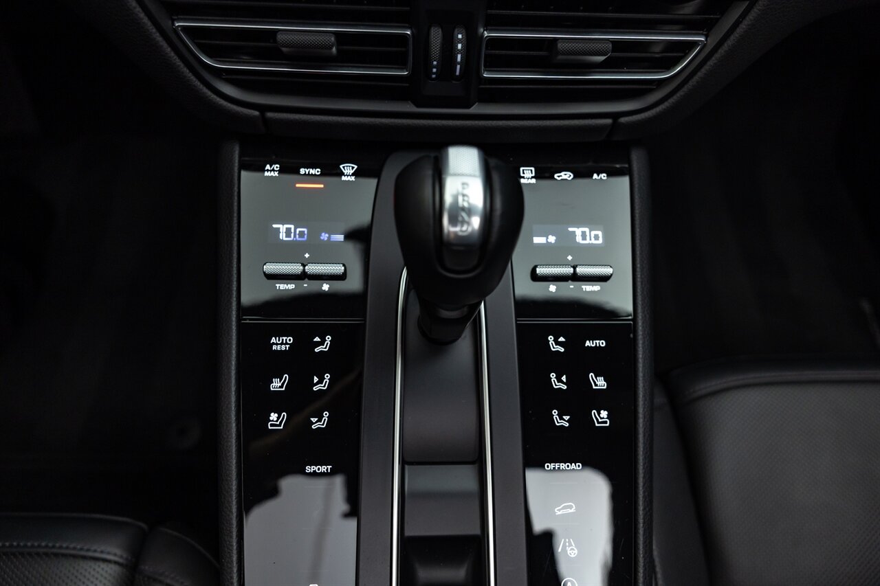 2024 Porsche Macan   - Photo 53 - Springfield, MO 65802