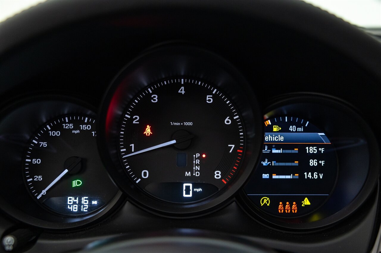 2024 Porsche Macan   - Photo 50 - Springfield, MO 65802