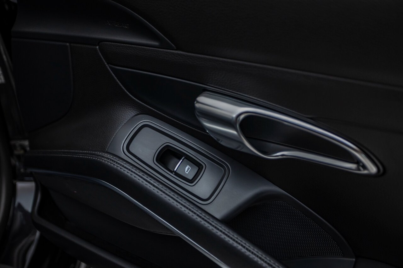 2013 Porsche 911 Carrera 4S   - Photo 36 - Springfield, MO 65802