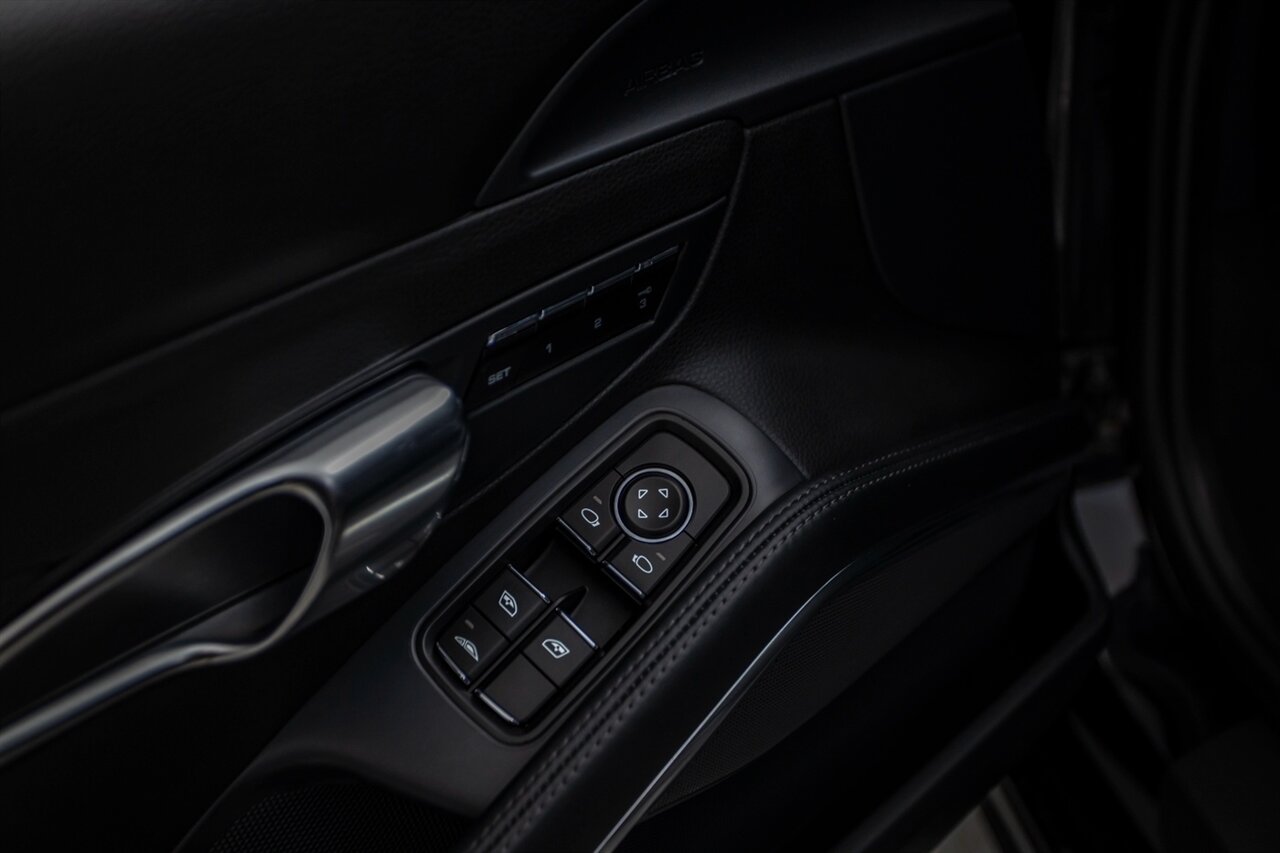 2013 Porsche 911 Carrera 4S   - Photo 43 - Springfield, MO 65802