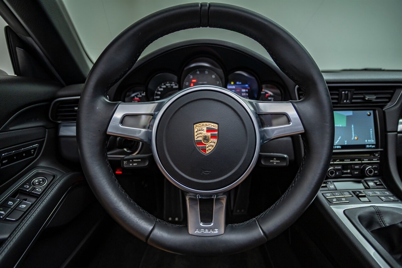 2013 Porsche 911 Carrera 4S   - Photo 47 - Springfield, MO 65802