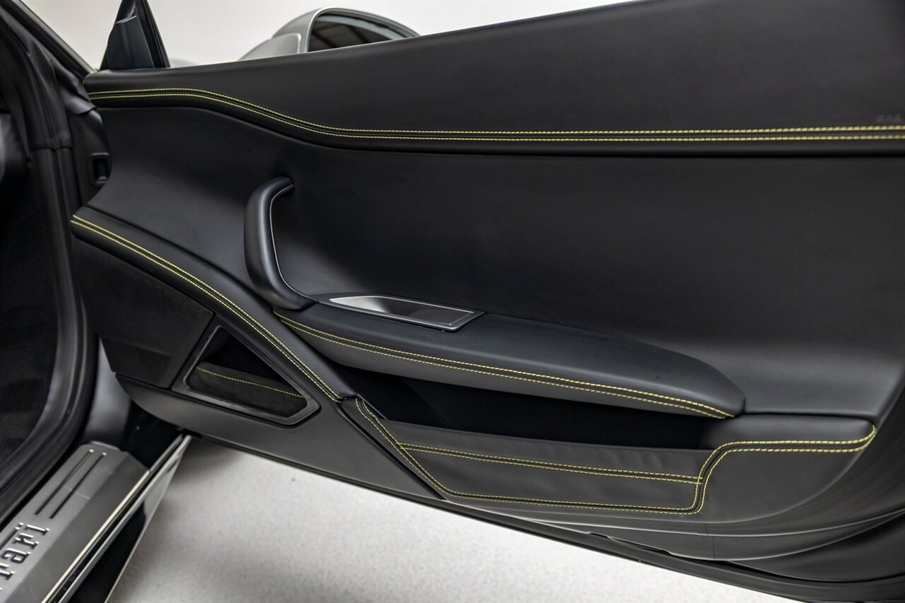 2010 Ferrari 458 Italia Coupe RWD   - Photo 50 - Springfield, MO 65802