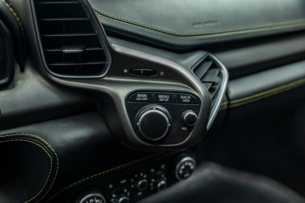 2010 Ferrari 458 Italia Coupe RWD   - Photo 38 - Springfield, MO 65802