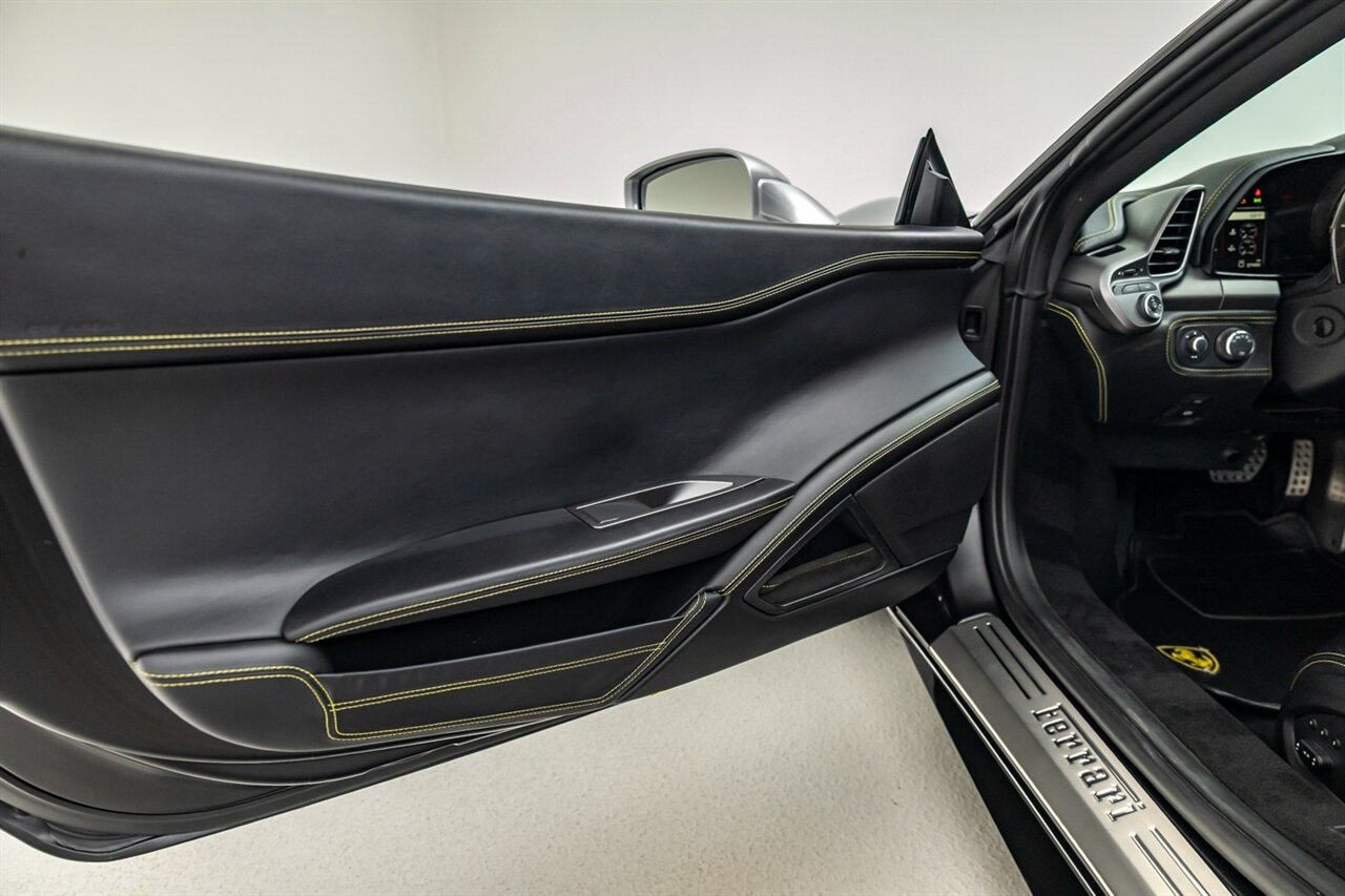 2010 Ferrari 458 Italia Coupe RWD   - Photo 56 - Springfield, MO 65802