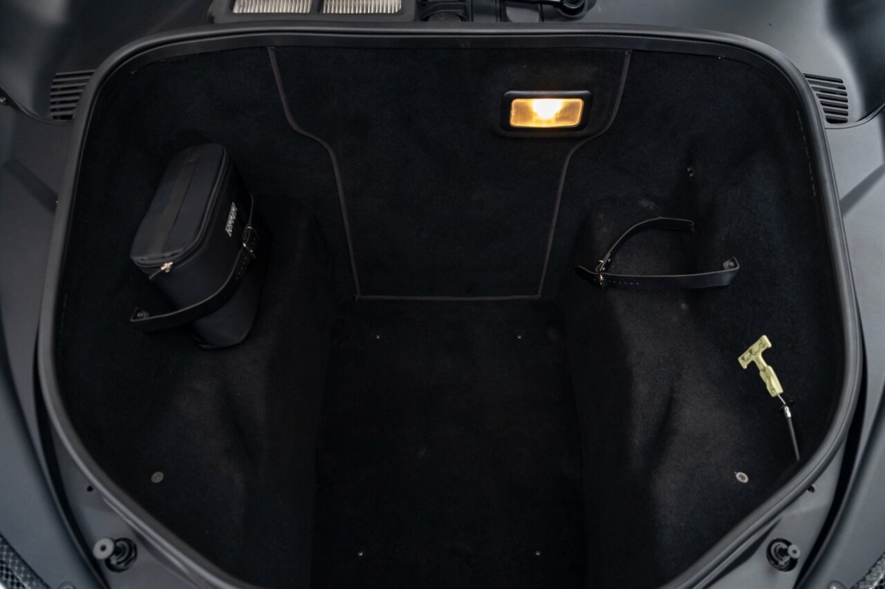 2010 Ferrari 458 Italia Coupe RWD   - Photo 60 - Springfield, MO 65802