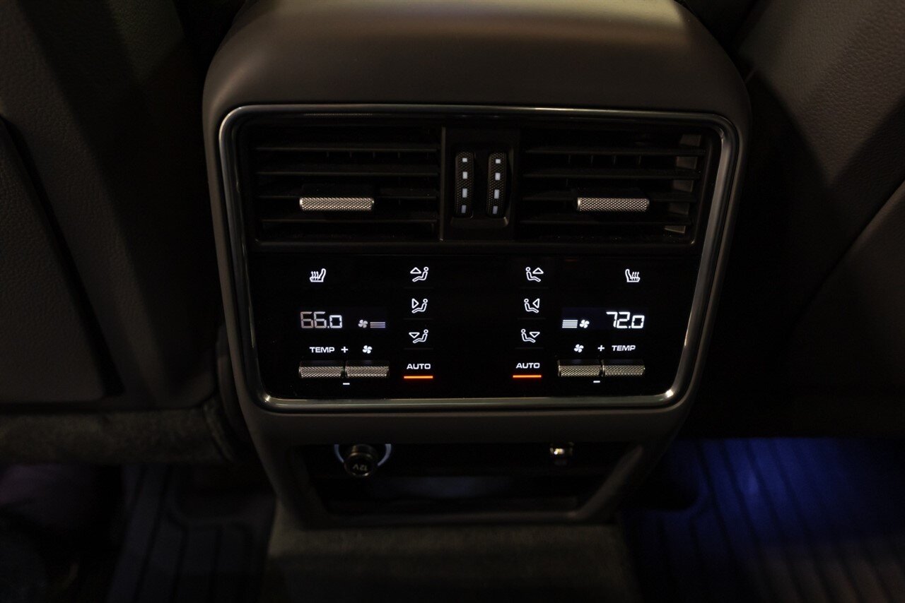 2019 Porsche Cayenne   - Photo 19 - Springfield, MO 65802