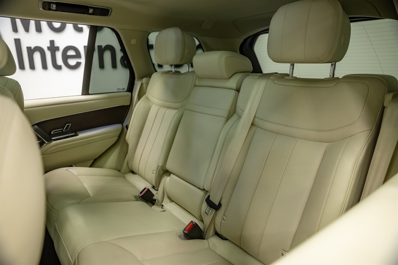 2023 Land Rover Range Rover P400 SE   - Photo 48 - Springfield, MO 65802