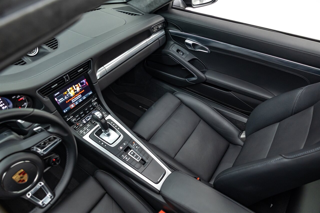 2017 Porsche 911 Turbo   - Photo 32 - Springfield, MO 65802