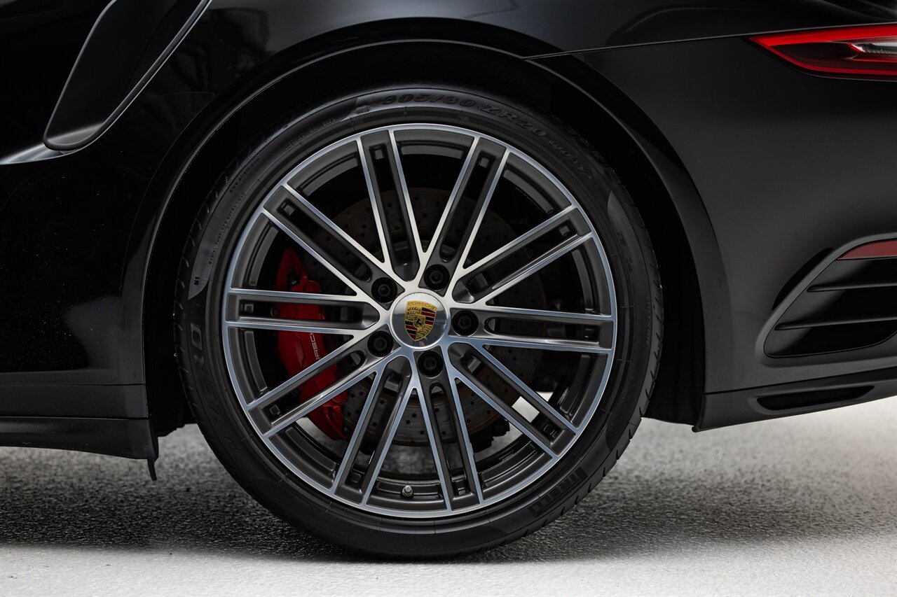 2017 Porsche 911 Turbo   - Photo 15 - Springfield, MO 65802