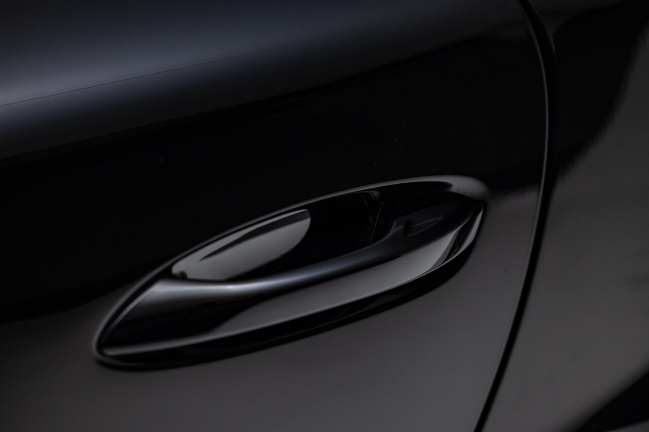 2017 Porsche 911 Turbo   - Photo 13 - Springfield, MO 65802