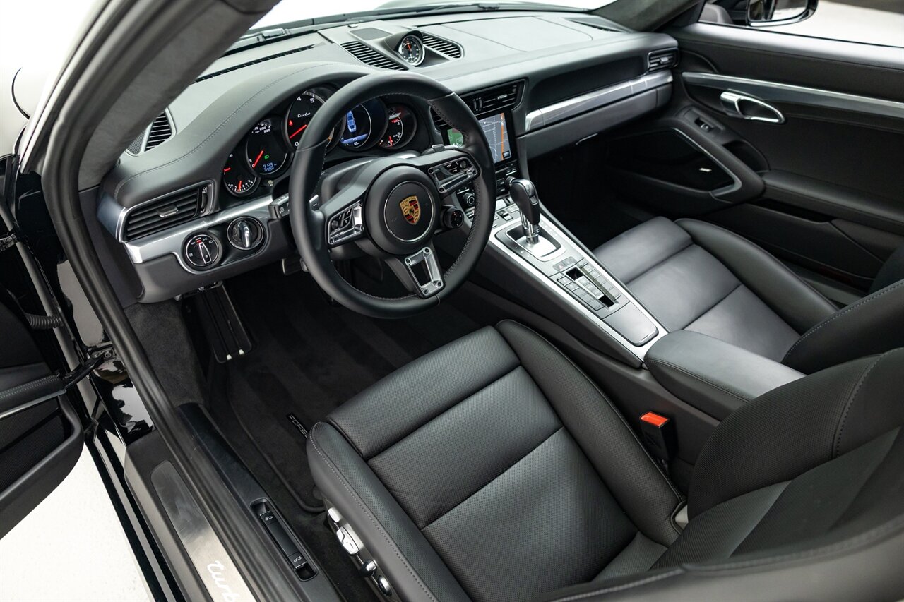 2017 Porsche 911 Turbo   - Photo 36 - Springfield, MO 65802