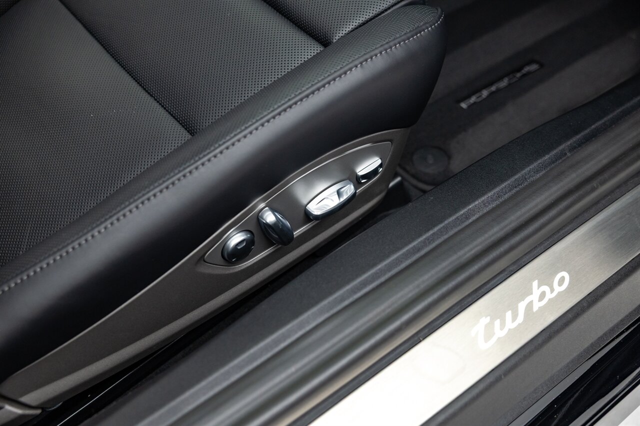 2017 Porsche 911 Turbo   - Photo 44 - Springfield, MO 65802