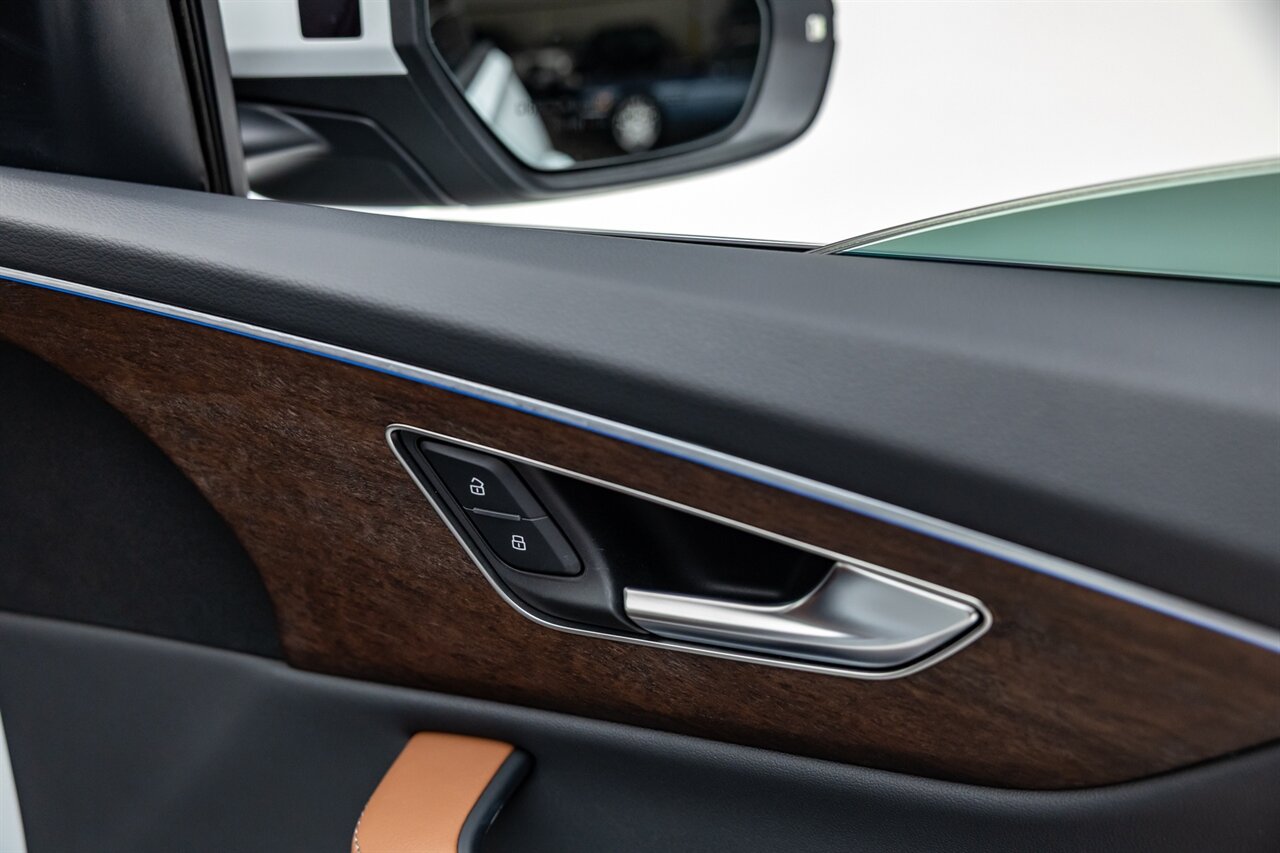 2024 Audi Q8 quattro Premium Plus 55 T   - Photo 55 - Springfield, MO 65802