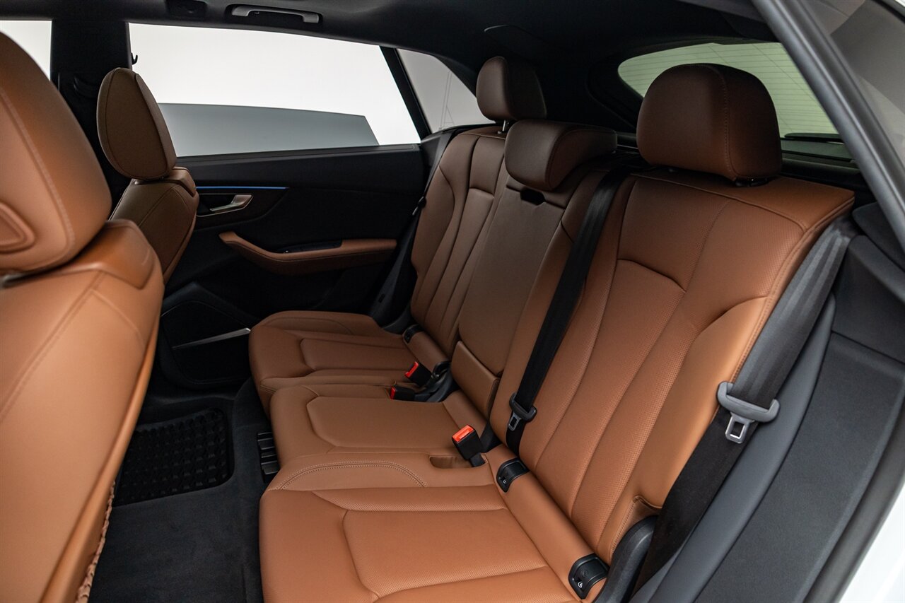 2024 Audi Q8 quattro Premium Plus 55 T   - Photo 24 - Springfield, MO 65802