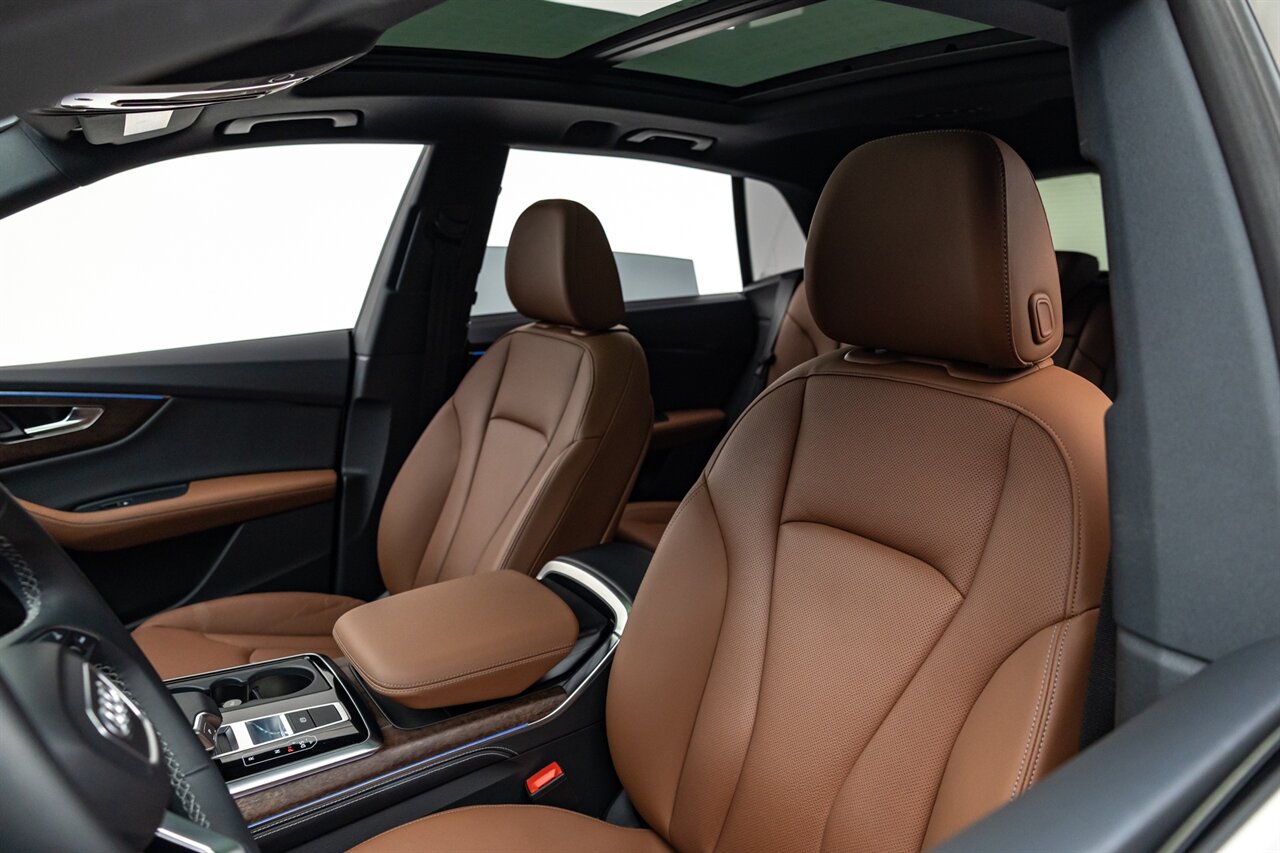 2024 Audi Q8 quattro Premium Plus 55 T   - Photo 2 - Springfield, MO 65802