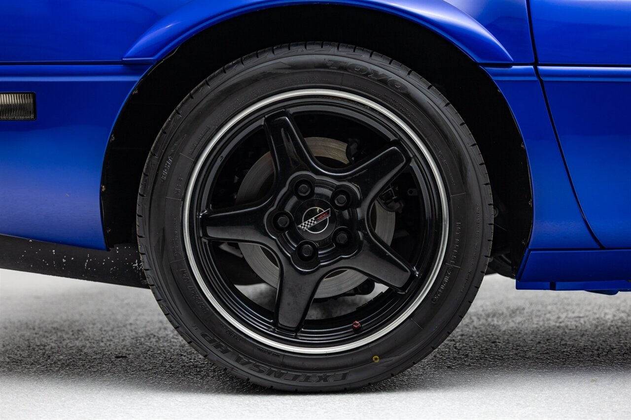 1996 Chevrolet Corvette   - Photo 151 - Springfield, MO 65802