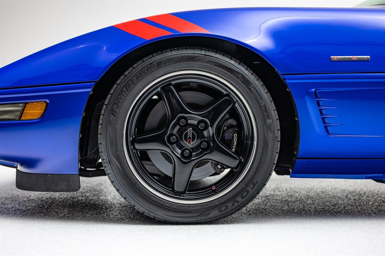 1996 Chevrolet Corvette   - Photo 125 - Springfield, MO 65802