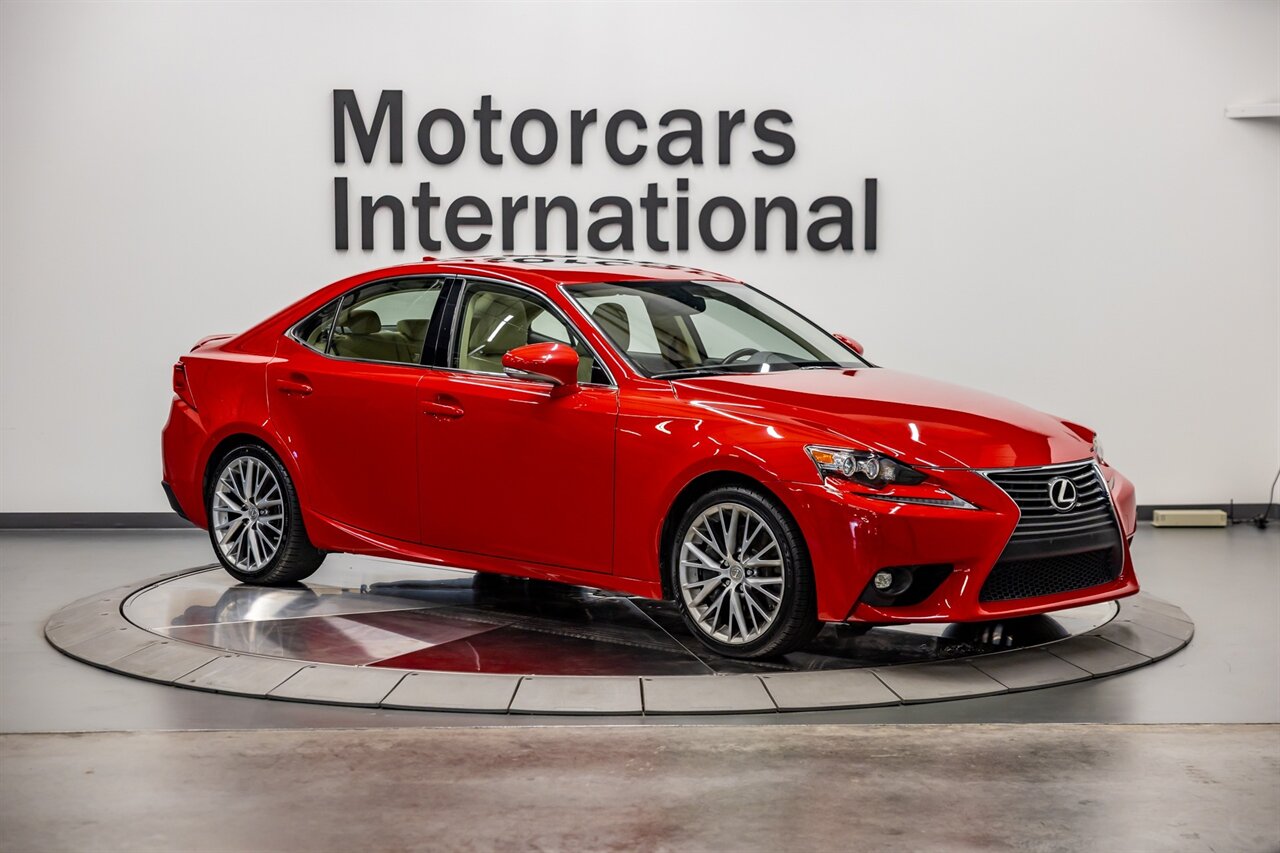 2016 Lexus IS 300 - Photo 8 - Springfield, MO 65802