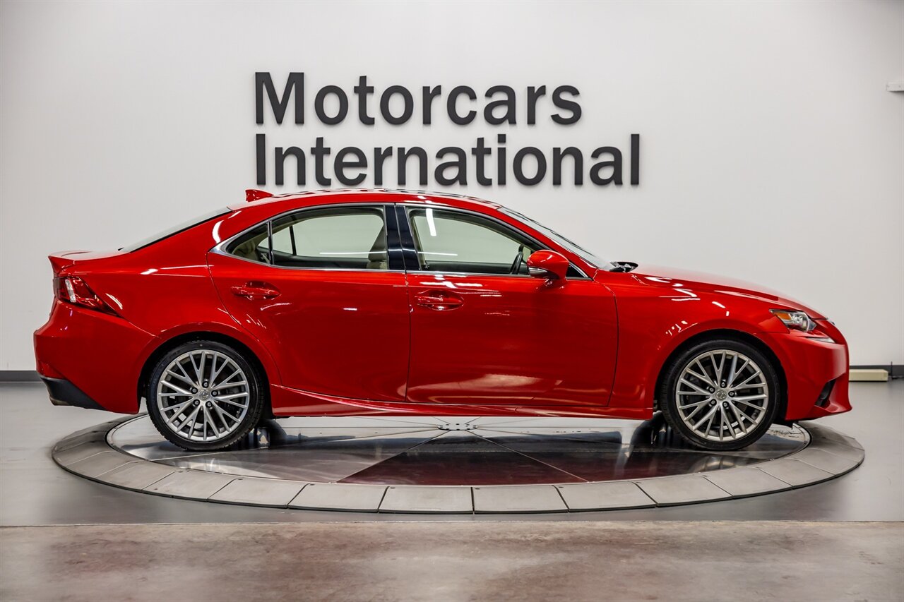 2016 Lexus IS 300 - Photo 7 - Springfield, MO 65802