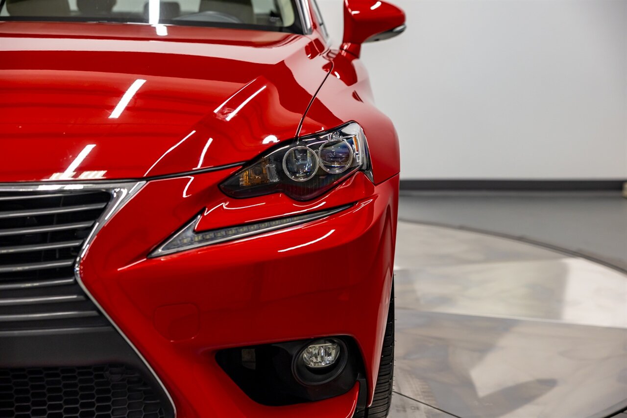 2016 Lexus IS 300 - Photo 13 - Springfield, MO 65802