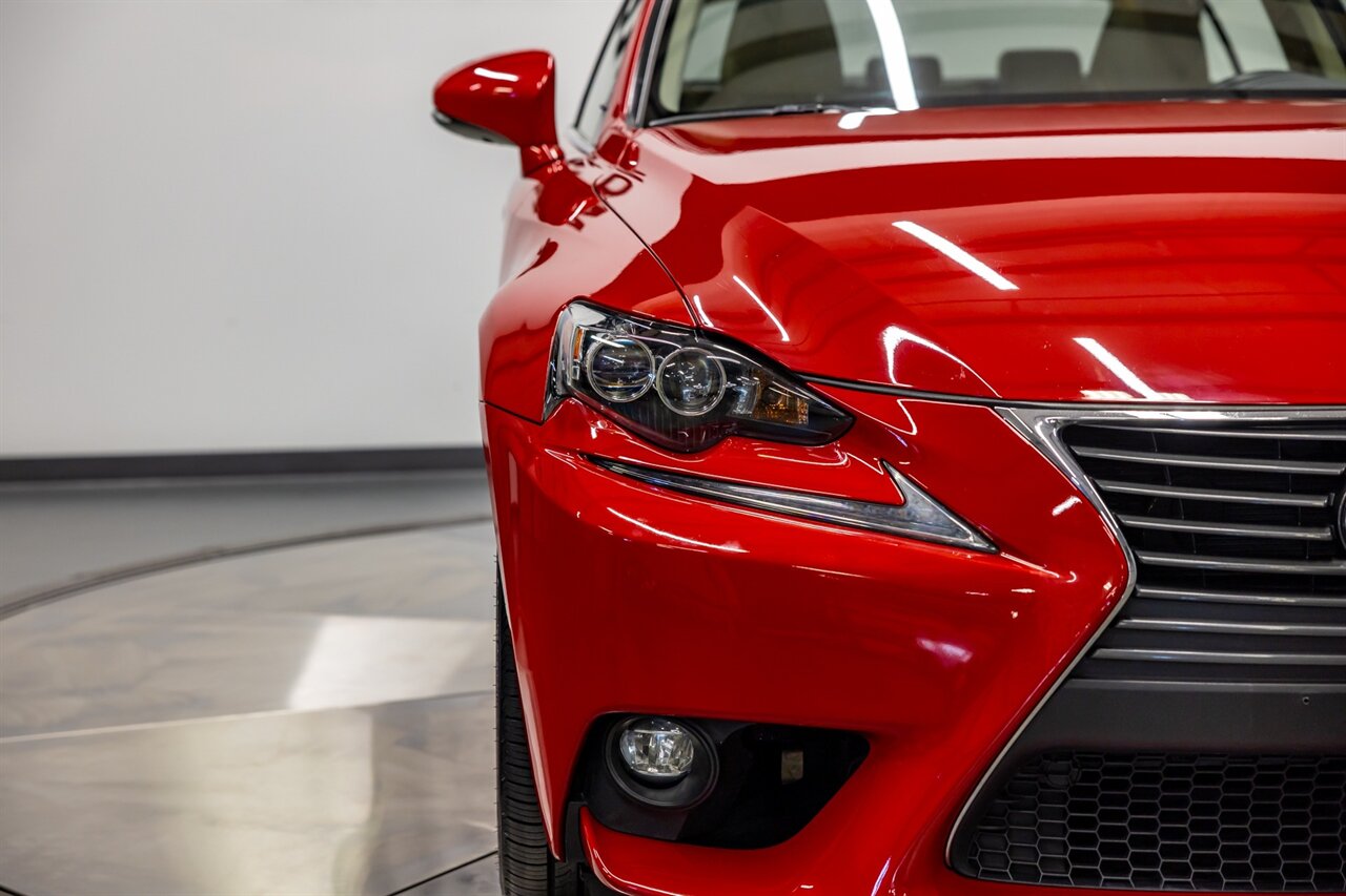 2016 Lexus IS 300 - Photo 11 - Springfield, MO 65802