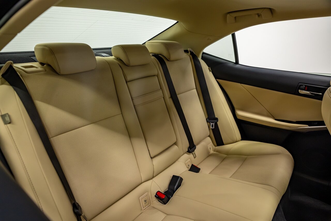 2016 Lexus IS 300 - Photo 52 - Springfield, MO 65802
