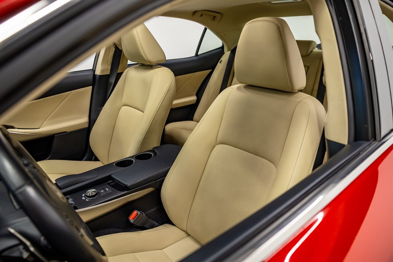 2016 Lexus IS 300 - Photo 2 - Springfield, MO 65802