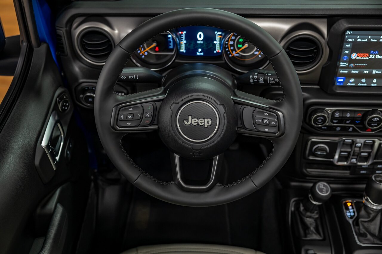 2023 Jeep Wrangler Unlimited Sport S   - Photo 40 - Springfield, MO 65802