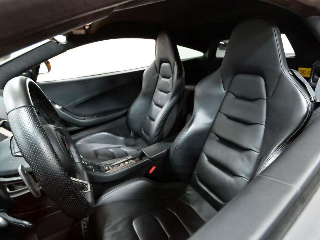 2012 McLaren MP4-12C   - Photo 13 - Springfield, MO 65802