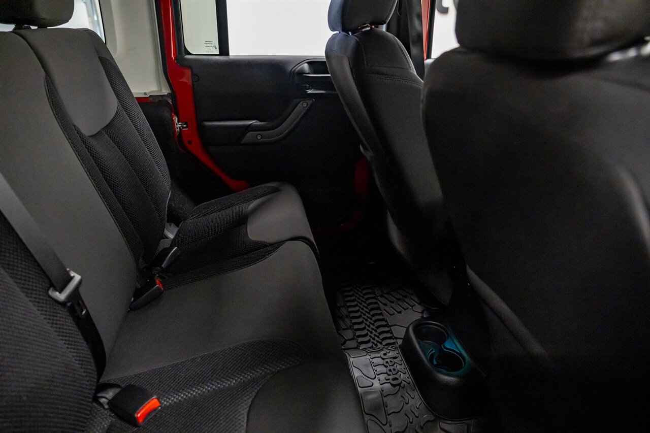 2017 Jeep Wrangler Unlimited Big Bear   - Photo 59 - Springfield, MO 65802