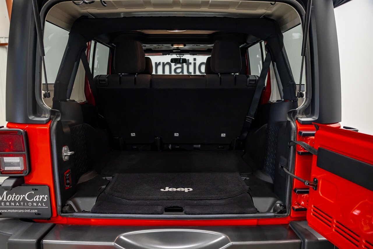 2017 Jeep Wrangler Unlimited Big Bear   - Photo 29 - Springfield, MO 65802