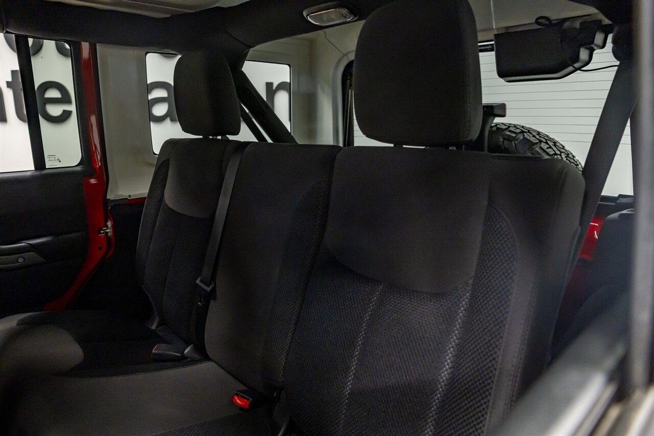 2017 Jeep Wrangler Unlimited Big Bear   - Photo 49 - Springfield, MO 65802