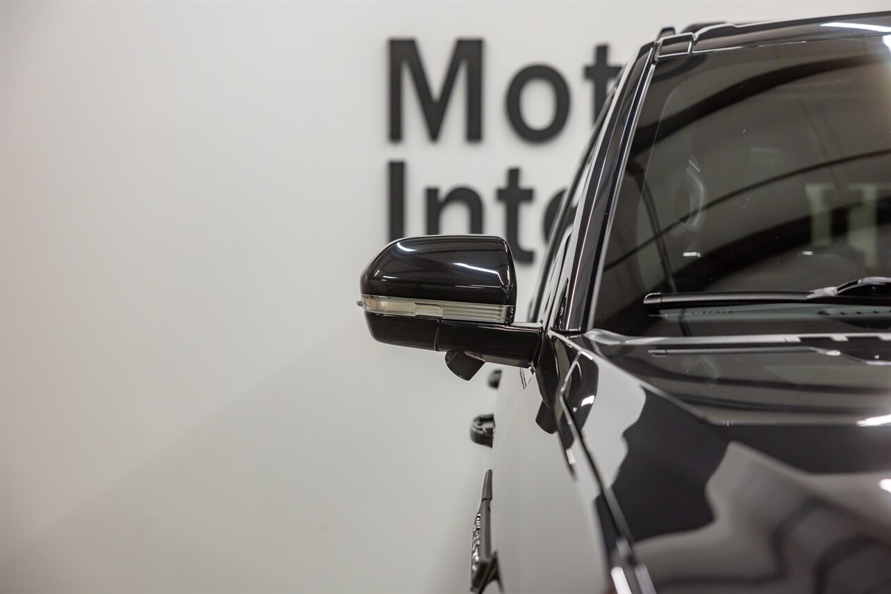 2023 Lincoln Navigator L Reserve - Photo 9 - Springfield, MO 65802