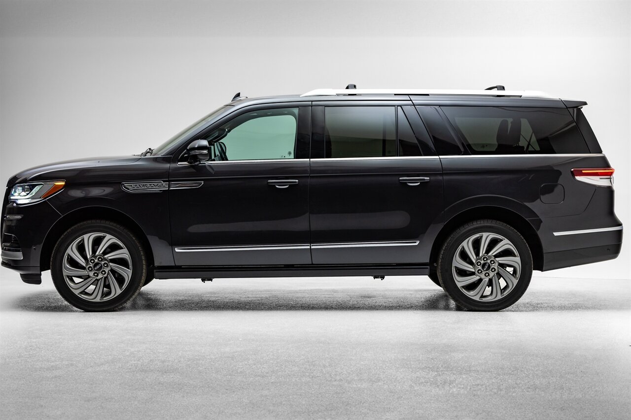 2023 Lincoln Navigator L Reserve - Photo 3 - Springfield, MO 65802