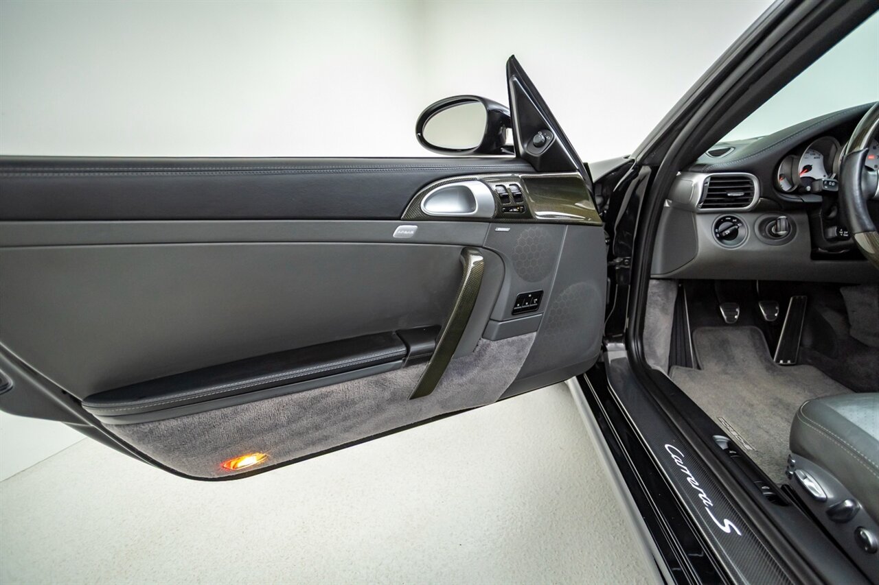 2007 Porsche 911 Carrera S   - Photo 38 - Springfield, MO 65802