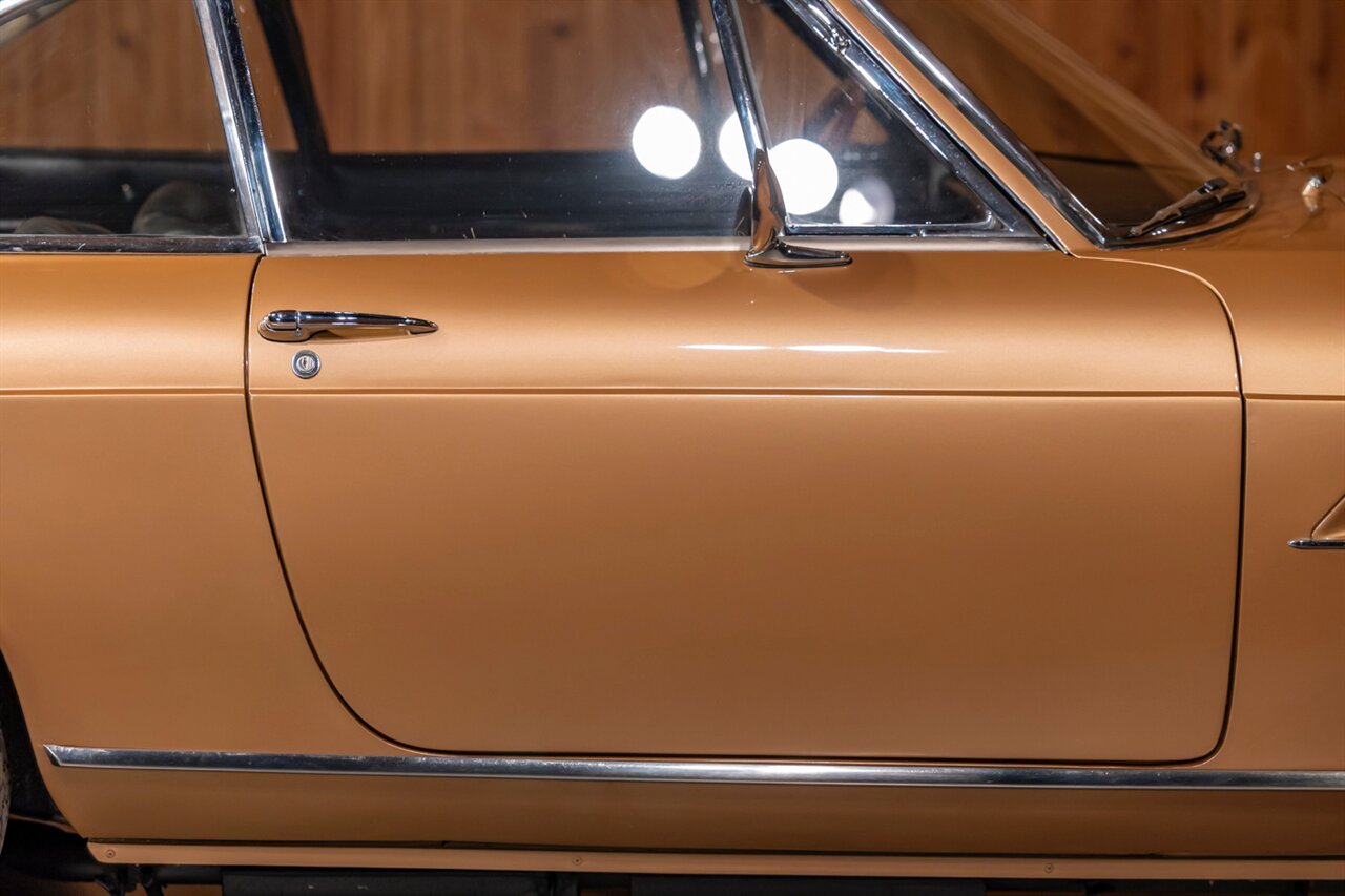 1967 Ferrari 330 GTC   - Photo 62 - Springfield, MO 65802