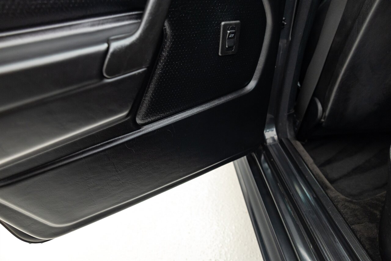 1987 Mercedes-Benz 190 E 2.3-16   - Photo 96 - Springfield, MO 65802