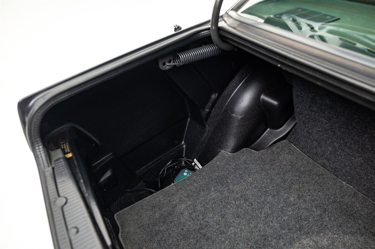 1987 Mercedes-Benz 190 E 2.3-16   - Photo 127 - Springfield, MO 65802