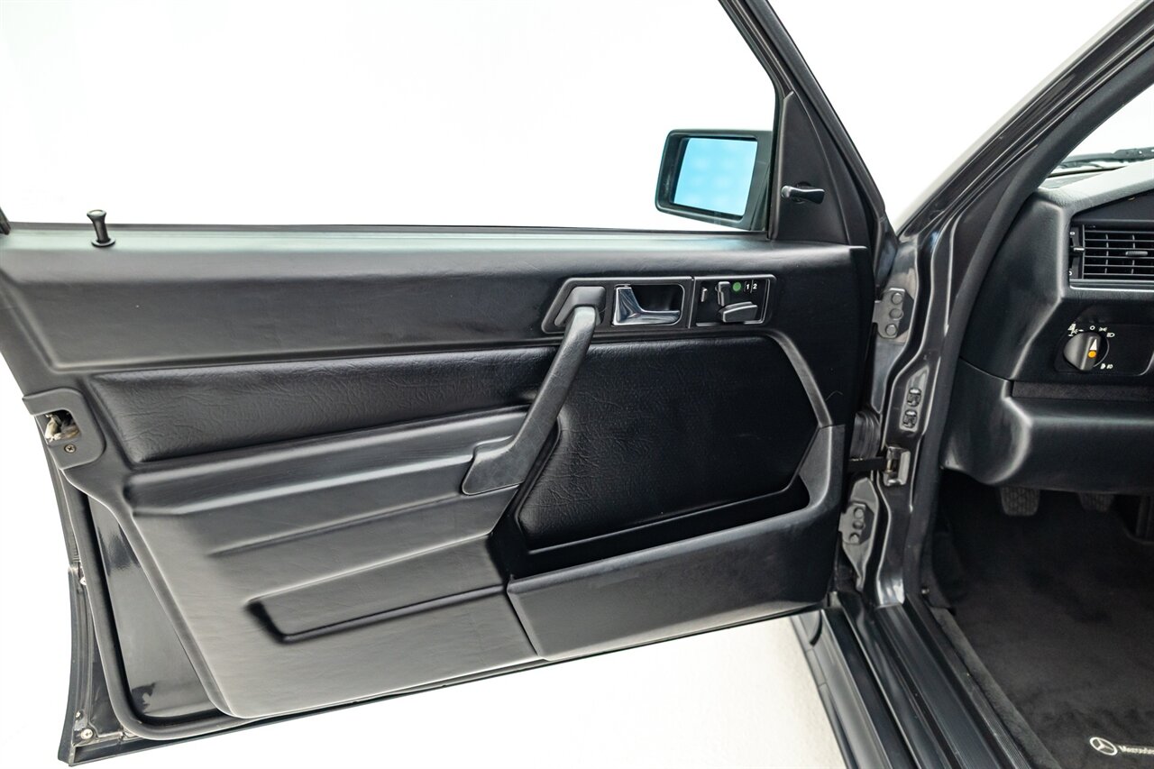 1987 Mercedes-Benz 190 E 2.3-16   - Photo 85 - Springfield, MO 65802