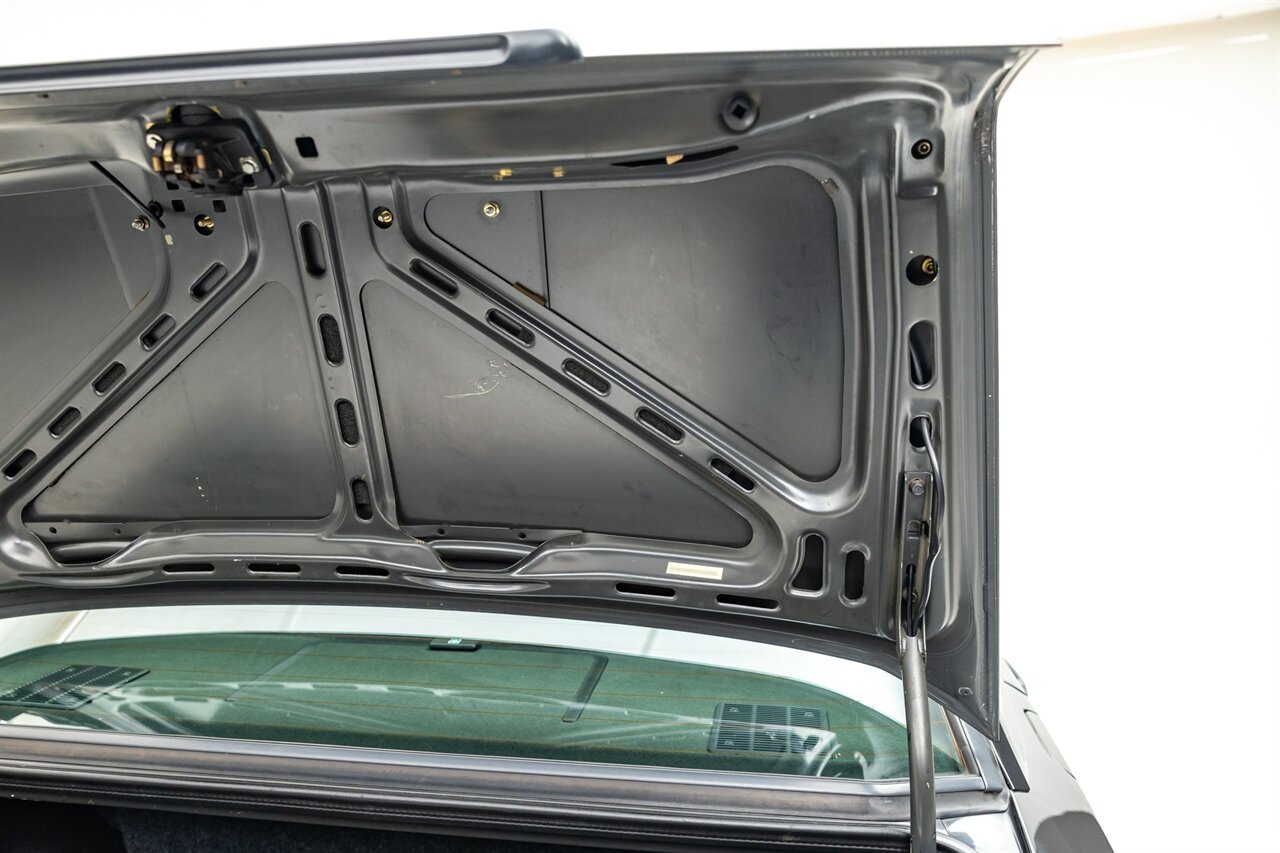 1987 Mercedes-Benz 190 E 2.3-16   - Photo 129 - Springfield, MO 65802