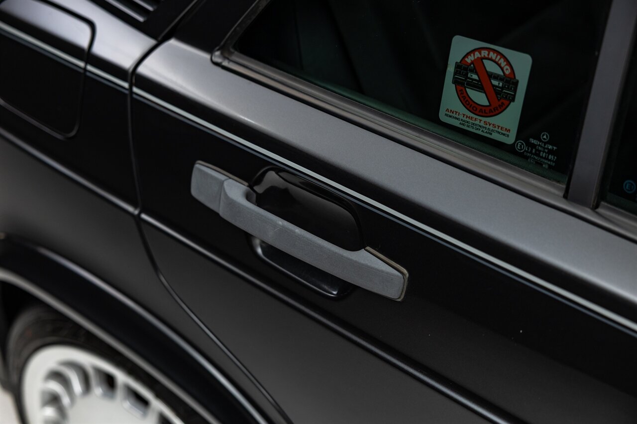 1987 Mercedes-Benz 190 E 2.3-16   - Photo 133 - Springfield, MO 65802