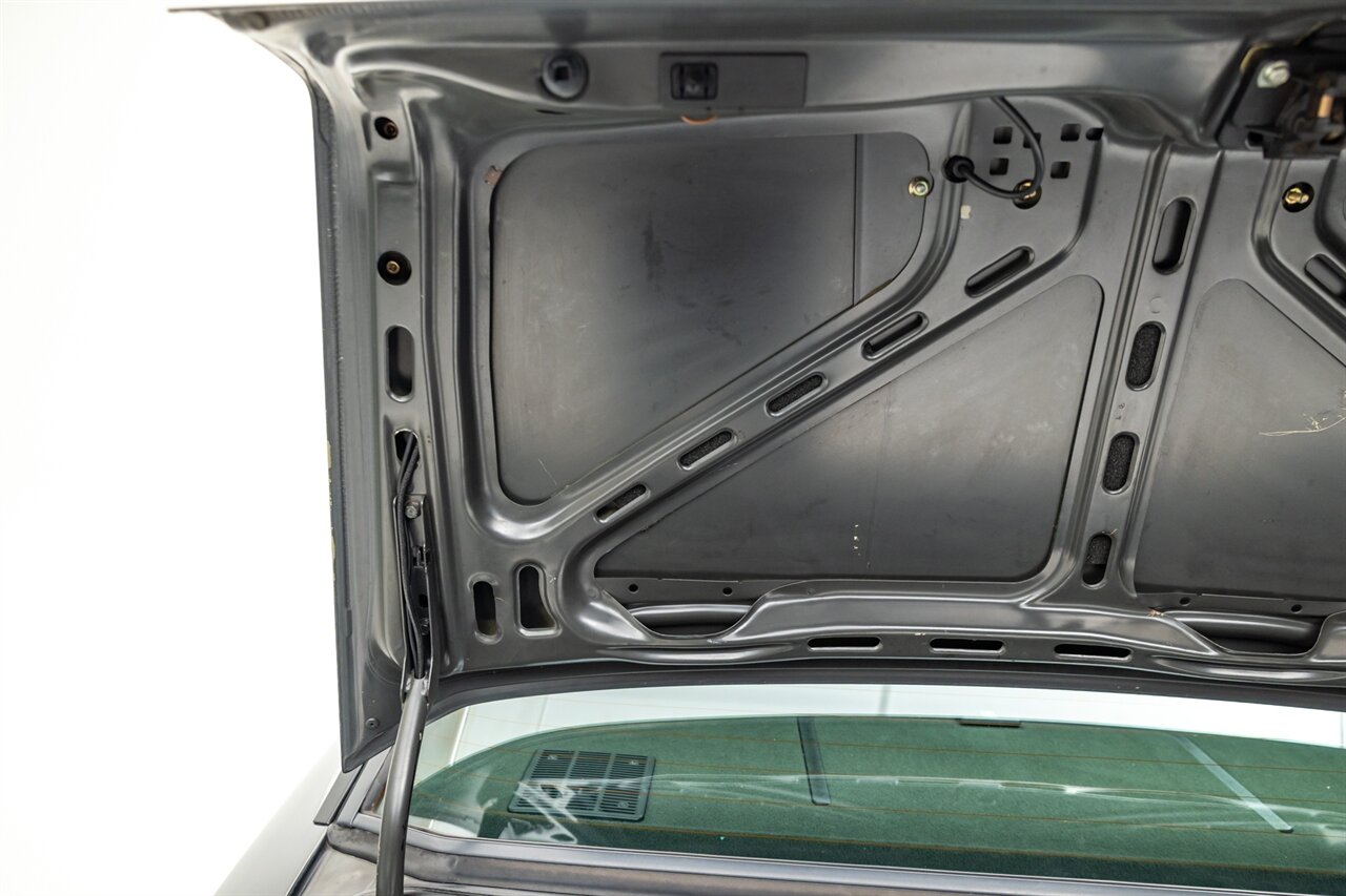 1987 Mercedes-Benz 190 E 2.3-16   - Photo 130 - Springfield, MO 65802