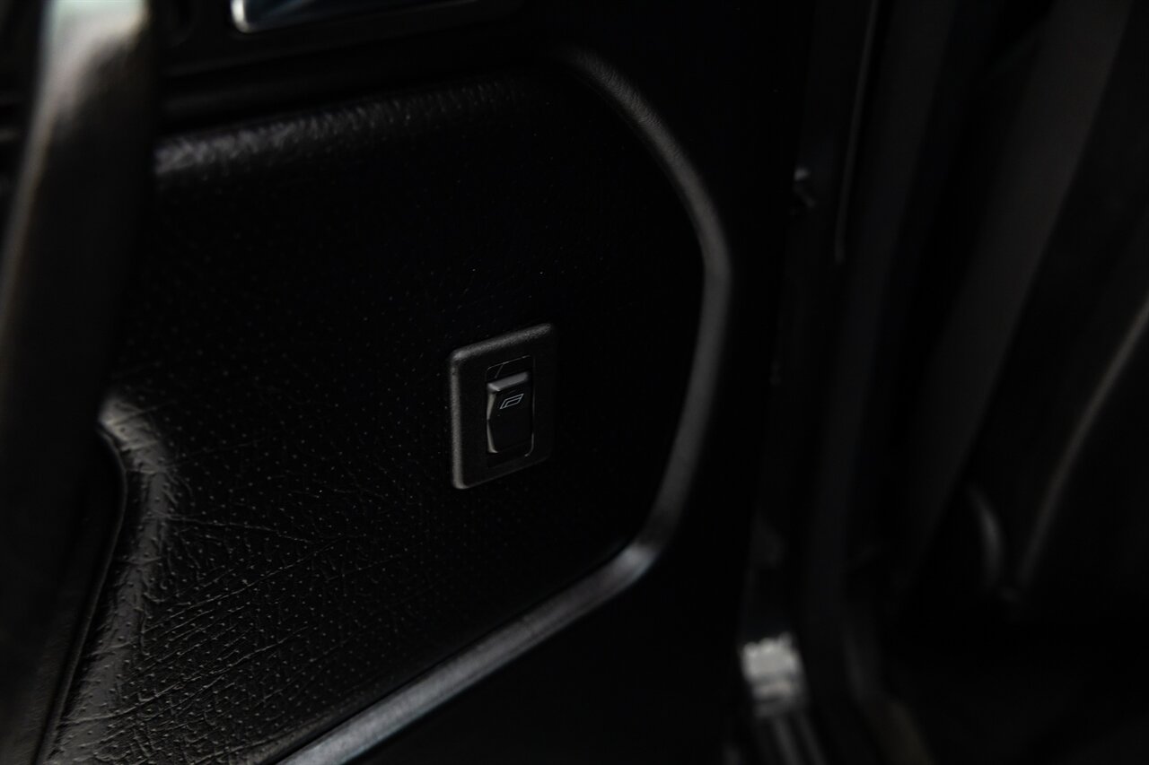 1987 Mercedes-Benz 190 E 2.3-16   - Photo 97 - Springfield, MO 65802