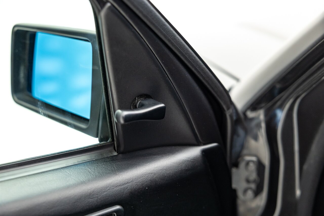 1987 Mercedes-Benz 190 E 2.3-16   - Photo 87 - Springfield, MO 65802