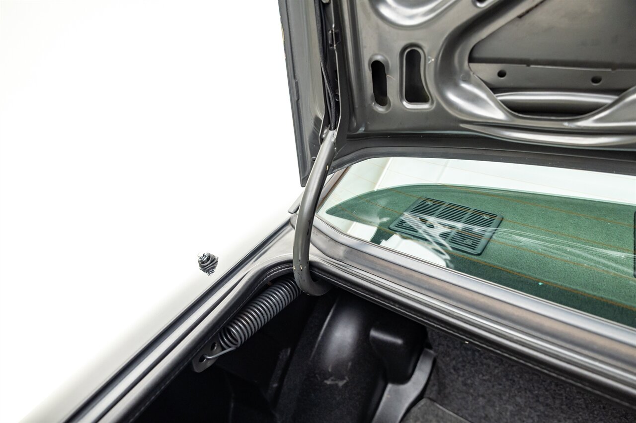 1987 Mercedes-Benz 190 E 2.3-16   - Photo 131 - Springfield, MO 65802