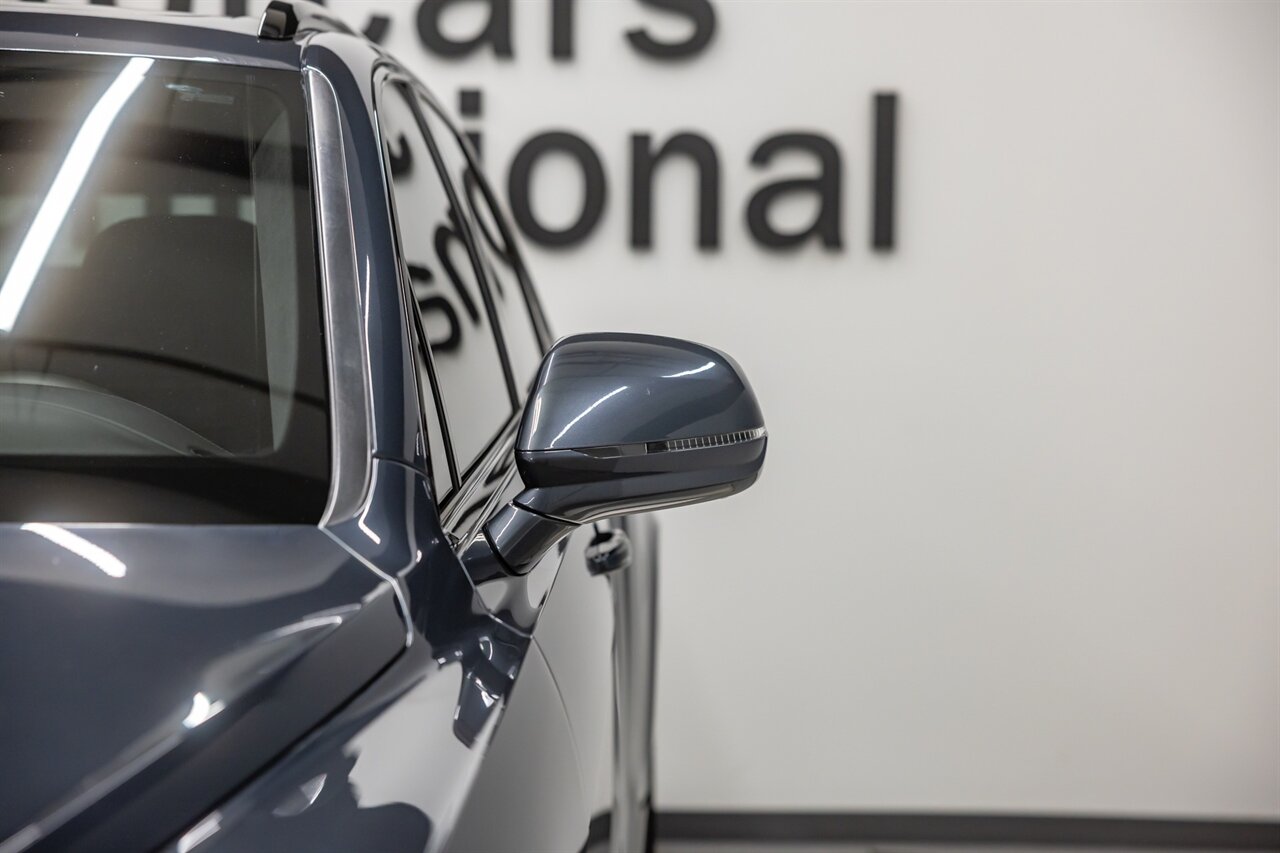 2019 Bentley Bentayga V8 - Photo 14 - Springfield, MO 65802