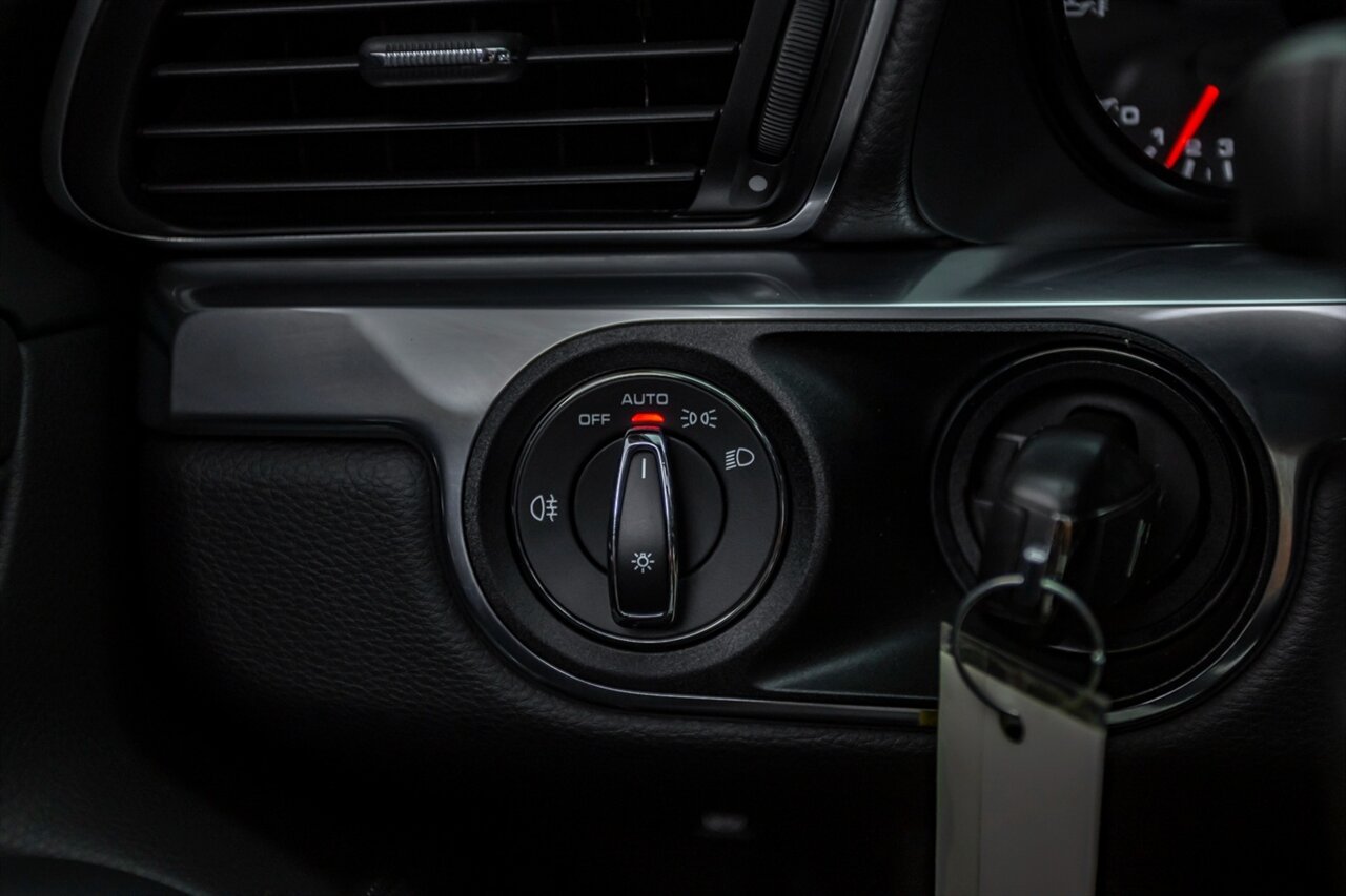 2014 Porsche 911 Carrera S   - Photo 49 - Springfield, MO 65802