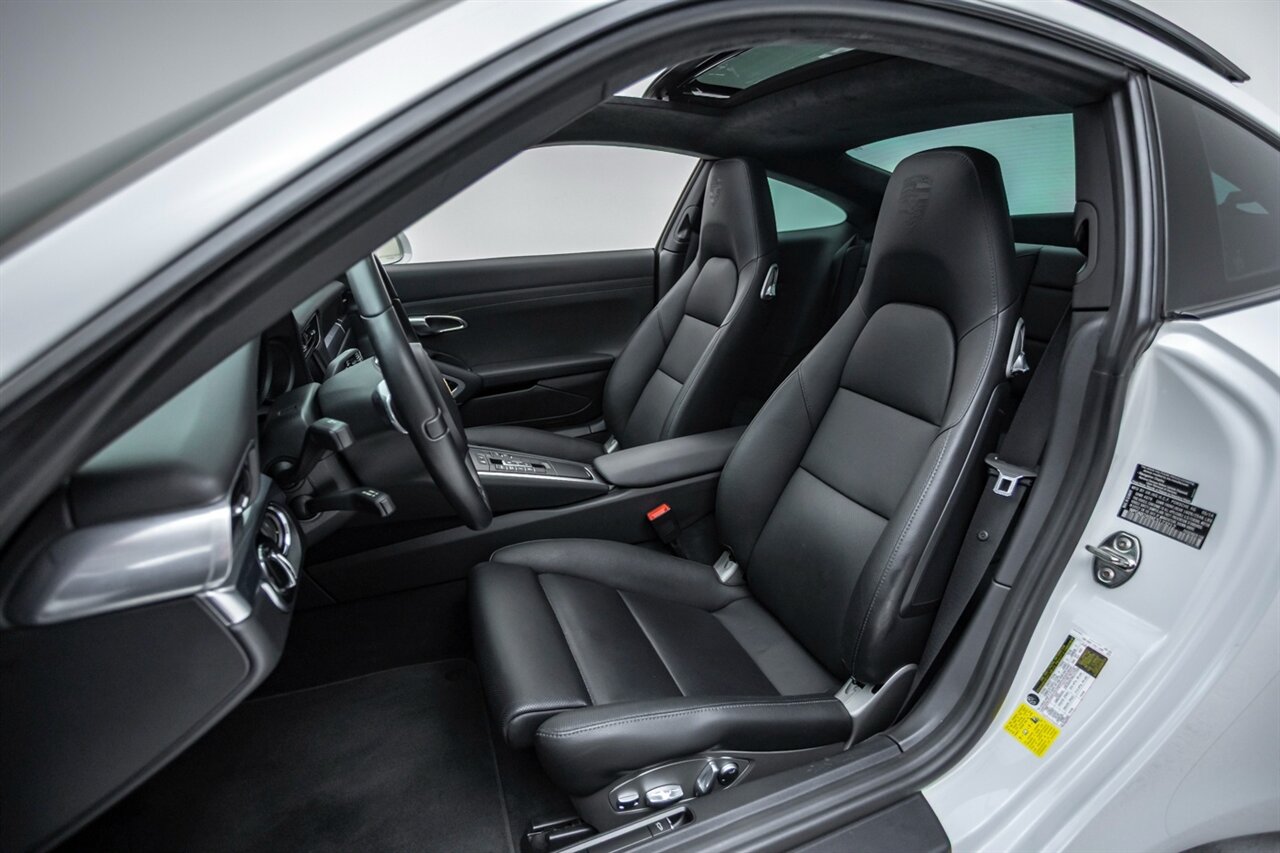 2014 Porsche 911 Carrera S   - Photo 22 - Springfield, MO 65802