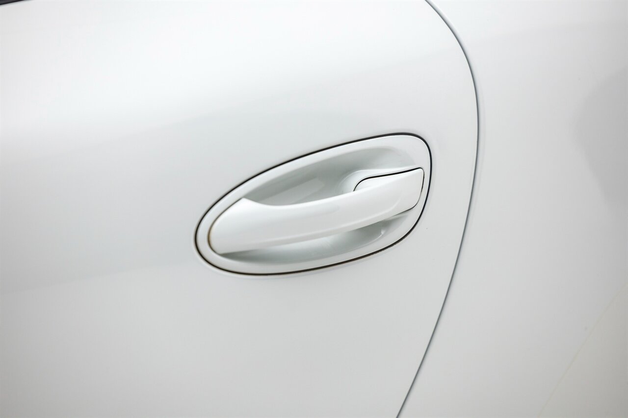 2014 Porsche 911 Carrera S   - Photo 13 - Springfield, MO 65802